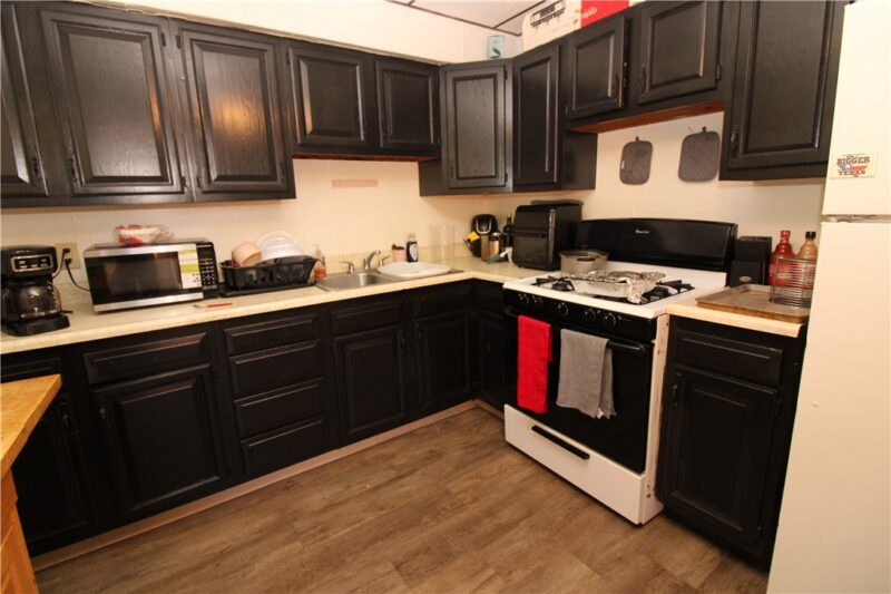 114 Greydon Ave — photo 8