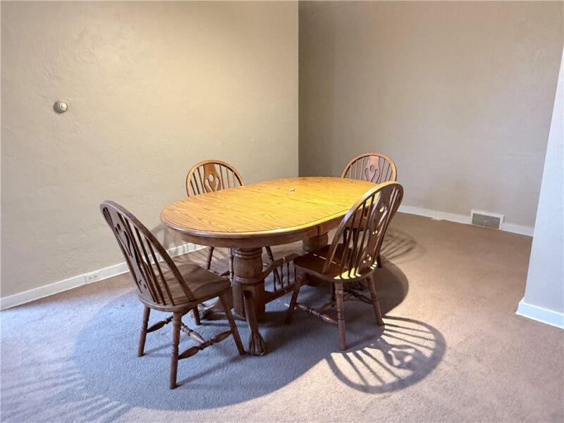 112 Greydon Ave — photo 7