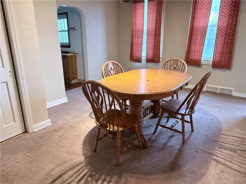 112 Greydon Ave — photo 8