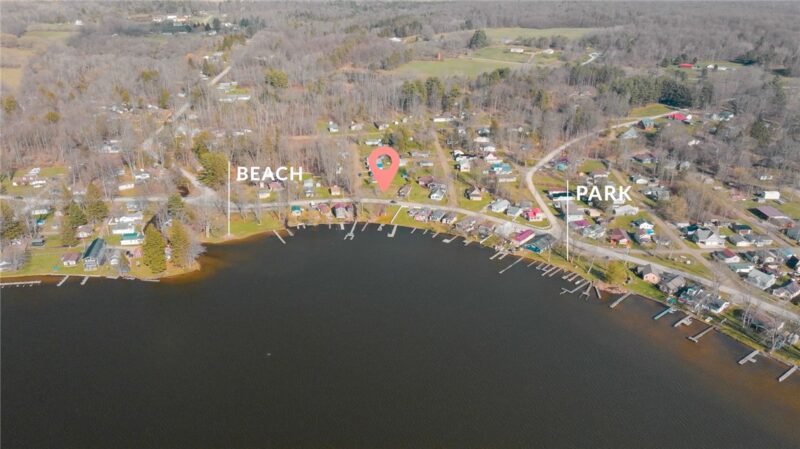 24186 Lakeview Dr — photo 2