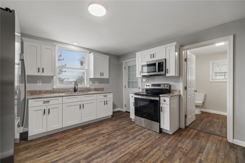 1213 Finch Street — photo 4
