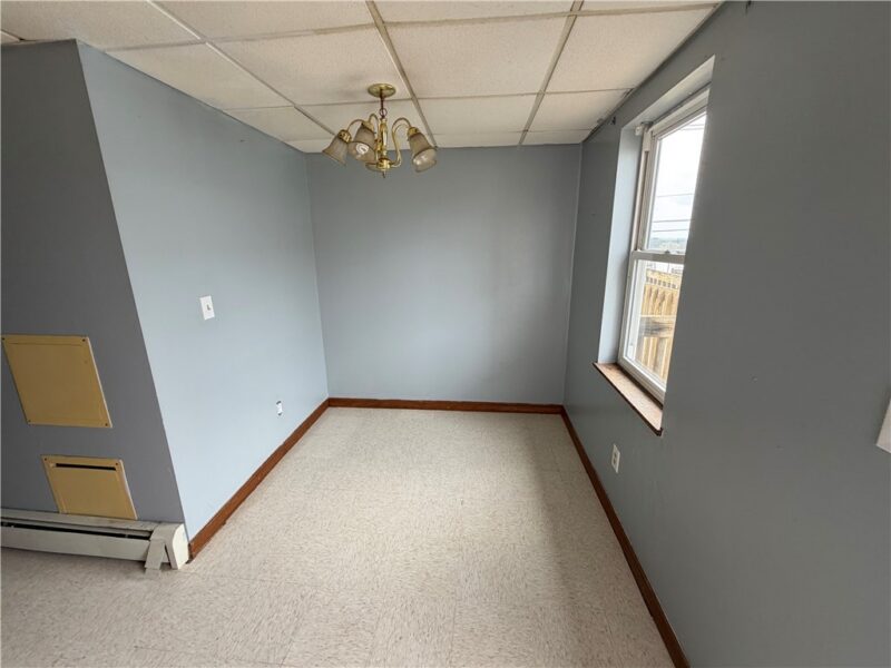 1000 Grant Avenue — photo 8