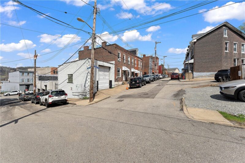 3502 Leech St — photo 4