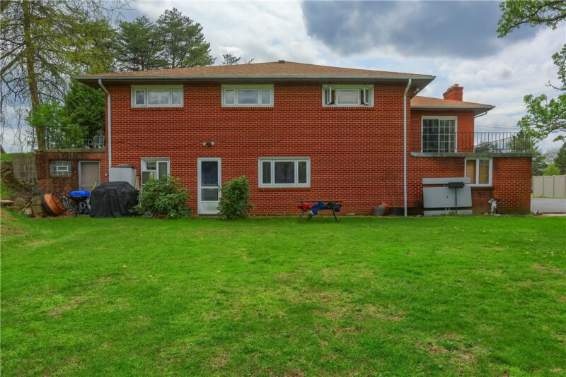 3092 Brodhead Road — photo 4