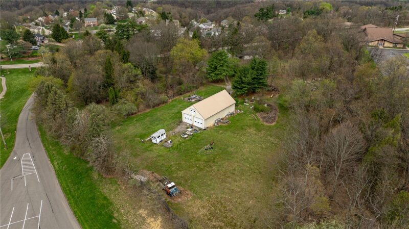 2168 Reis Run Rd — photo 3