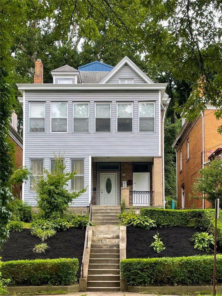757 Chislett St — photo 3