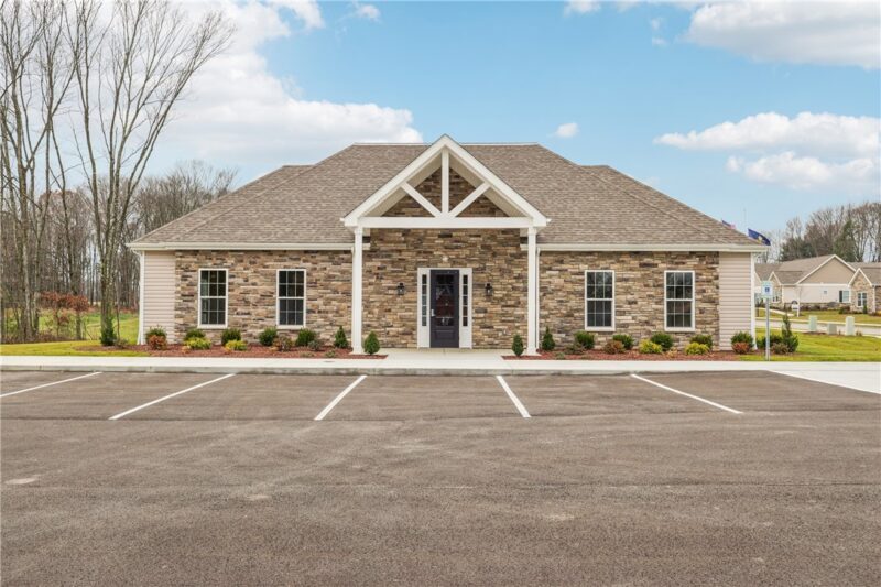 3302 Maple Crest Court — photo 4