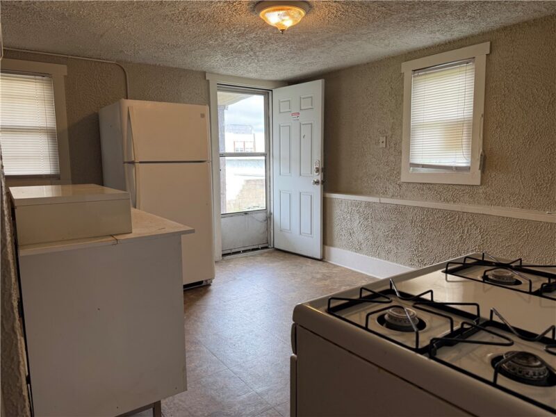 1208 Scott St — photo 6