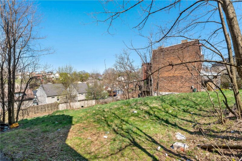 260-262 PLYMOUTH ST — photo 3