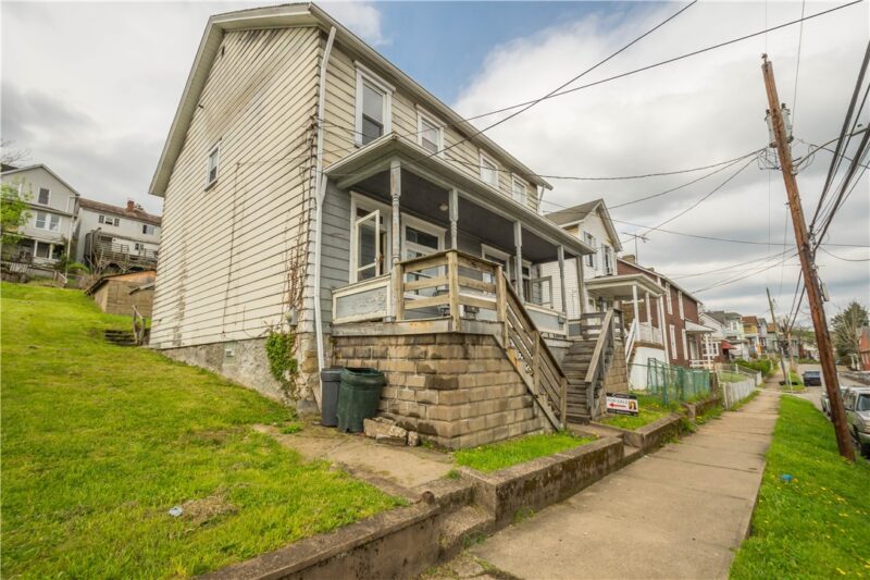 731 Lincoln Ave — photo 2