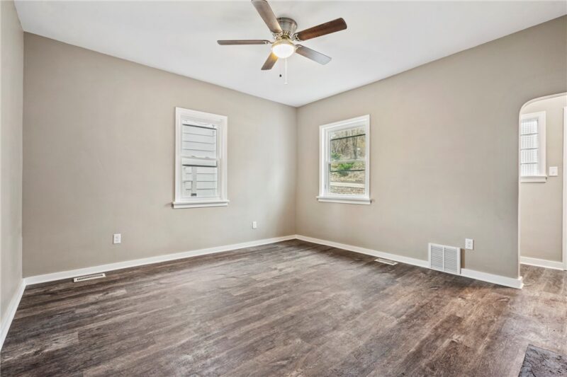 2215 Lehigh St — photo 6