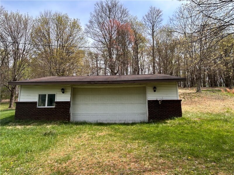 3940 & 3953 Groft Road — photo 2