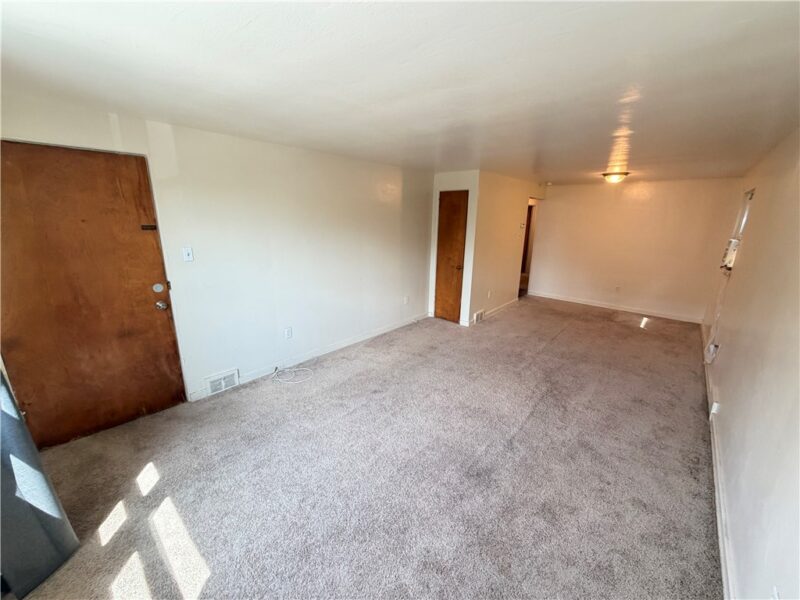 1043 Welfer st — photo 6