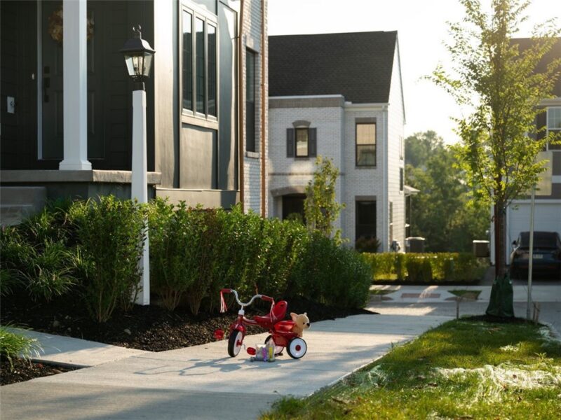 529 McCormick Street — photo 8