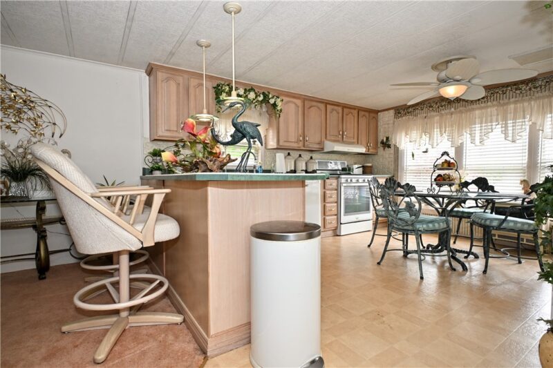 6 Roundtable Dr — photo 7