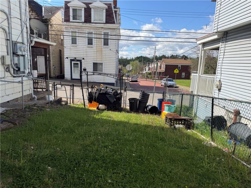 2415 Spring Street — photo 3