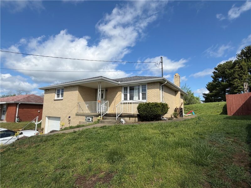 16 Jackson Dr — photo 2