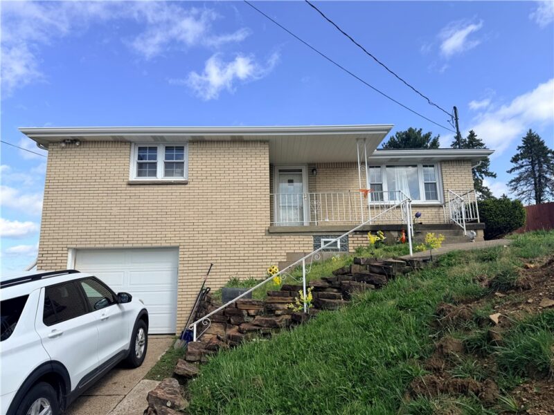 16 Jackson Dr — photo 3