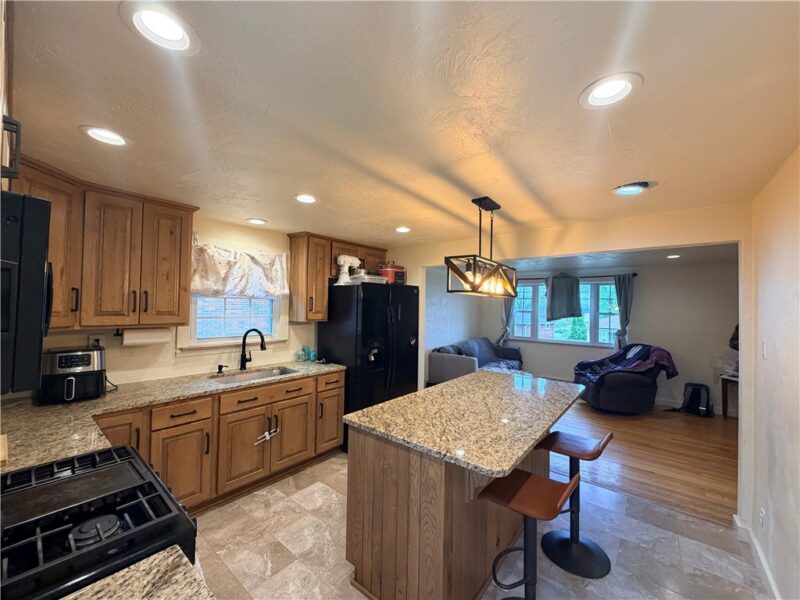 16 Jackson Dr — photo 4