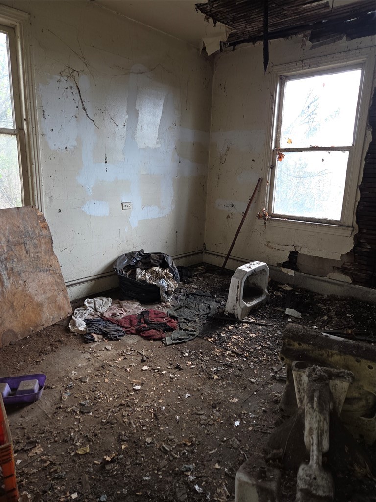 1740 Wesley St — photo 5