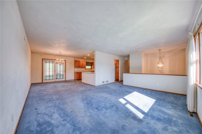 209 Falcon Ridge DRIVE — photo 6
