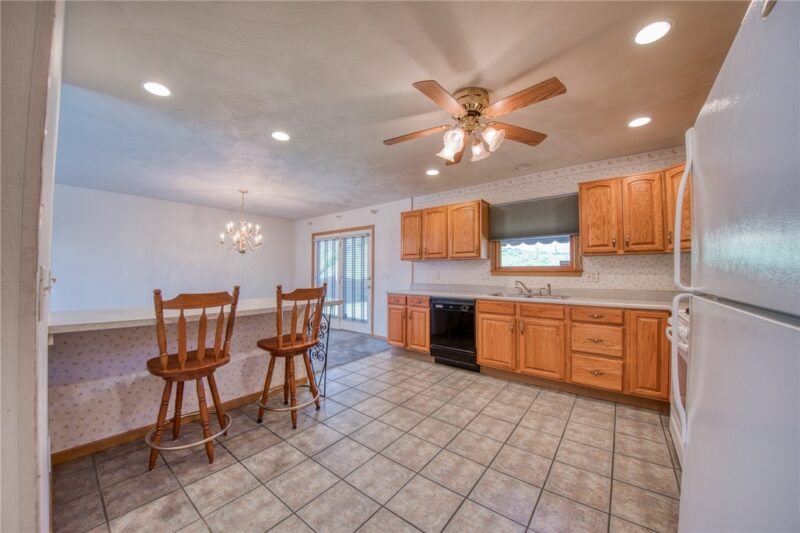 209 Falcon Ridge DRIVE — photo 8