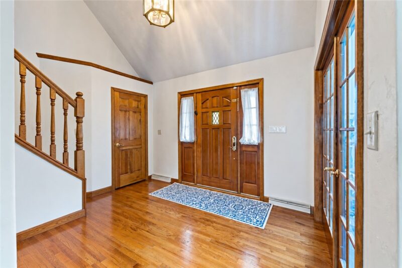 115 Stettler Drive — photo 4