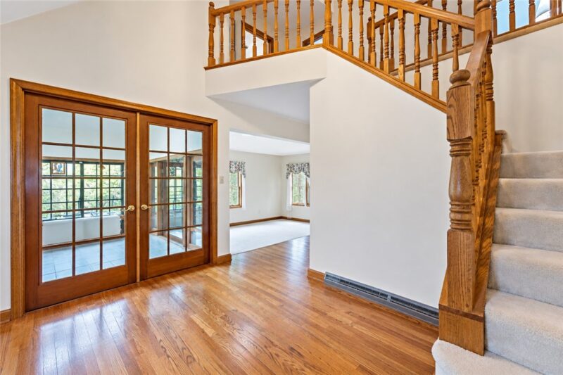 115 Stettler Drive — photo 5