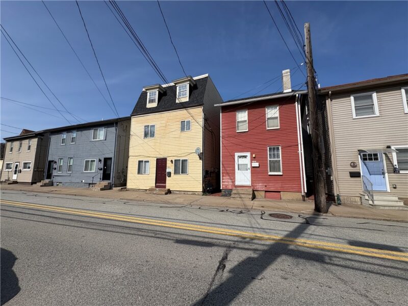 1856 Main St — photo 2