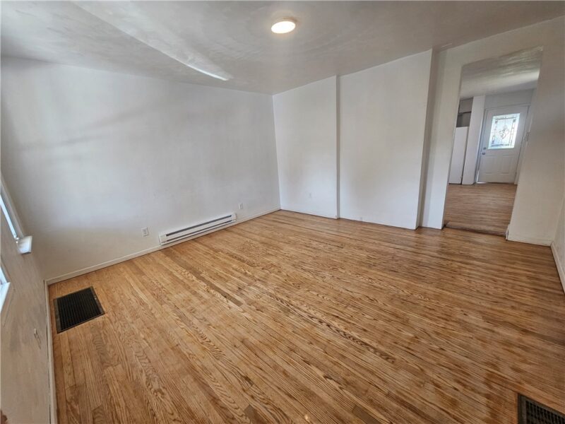807 Hazlett Ave — photo 5