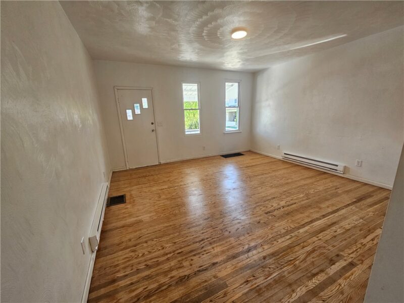 807 Hazlett Ave — photo 8