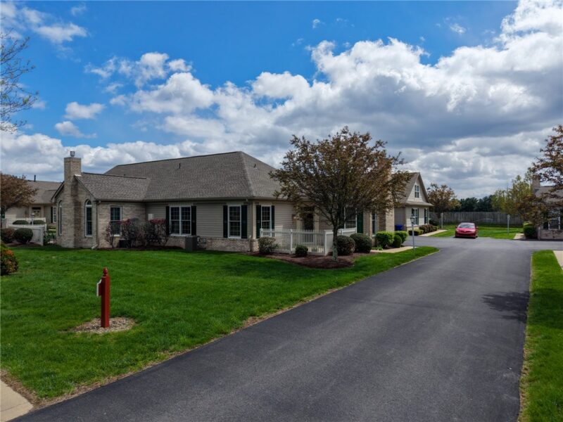 2072 Winchester Ct — photo 4