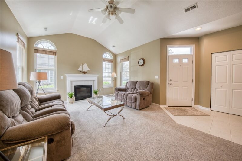 2072 Winchester Ct — photo 8