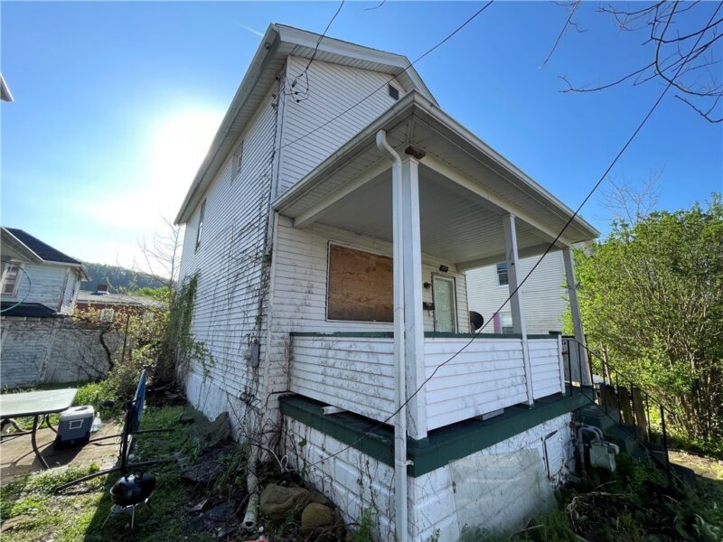 1222 3rd Ave — photo 3