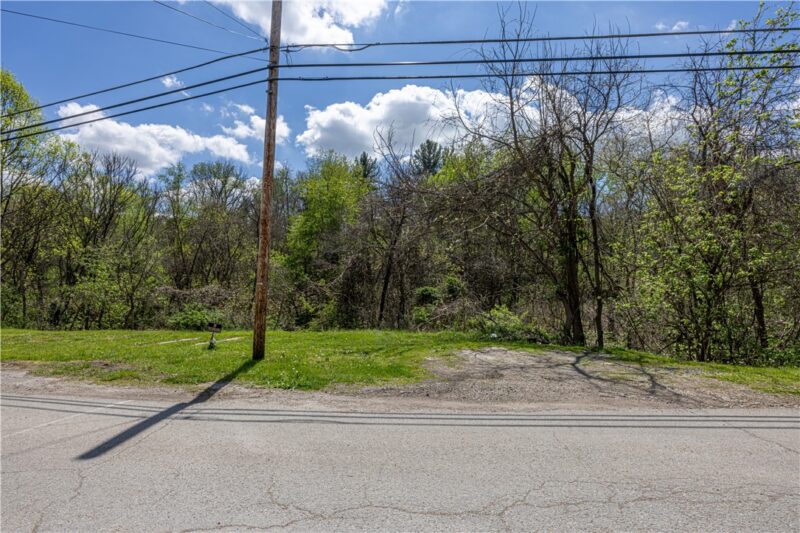 225 Lynn Rd — photo 4