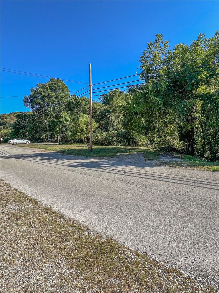 225 Lynn Rd — photo 5
