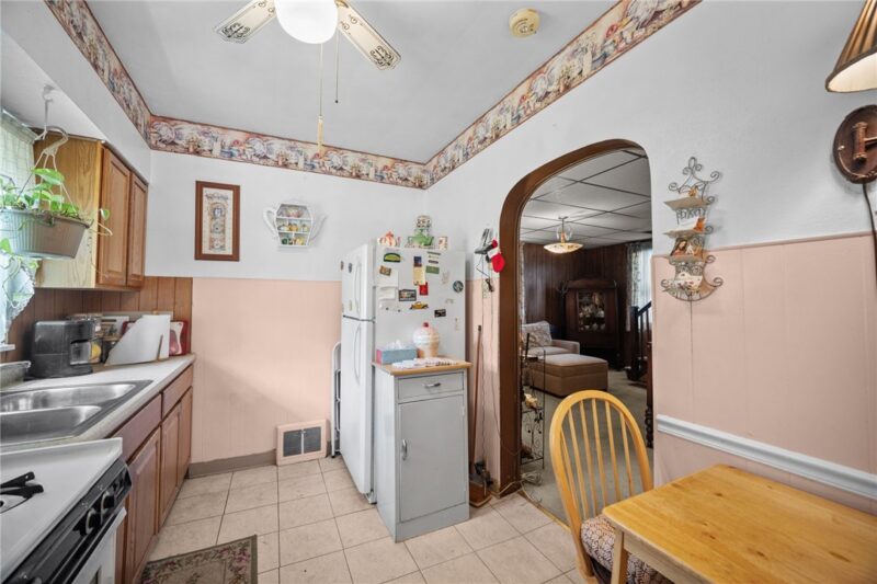 226 Elm St — photo 8