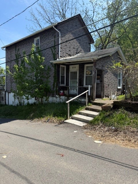 218 Florien St — photo 2