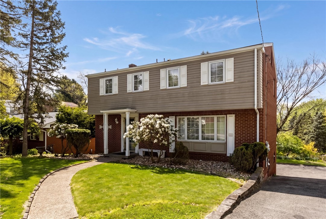 20 Greenwood Rd — photo 1