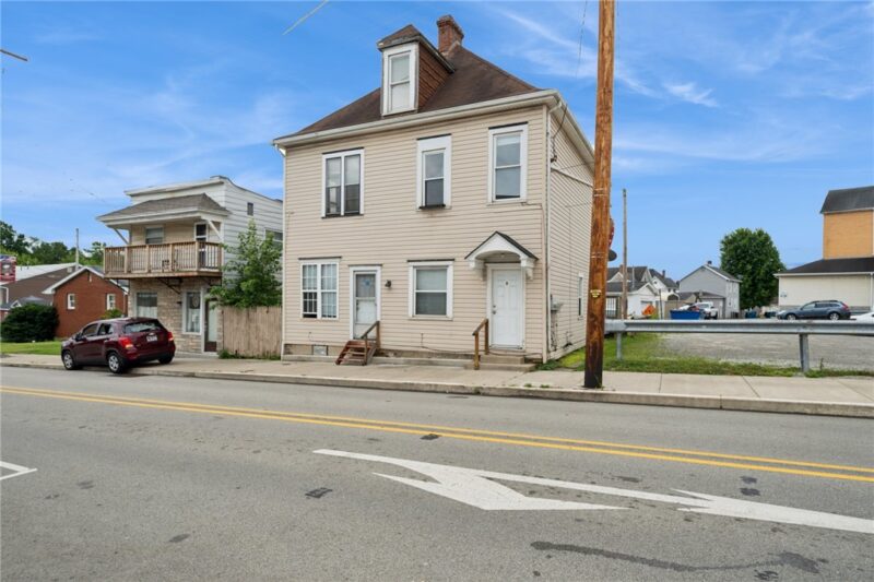 209 Depot St — photo 2