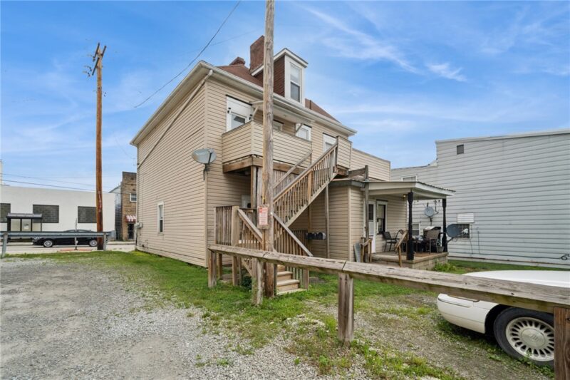 209 Depot St — photo 3