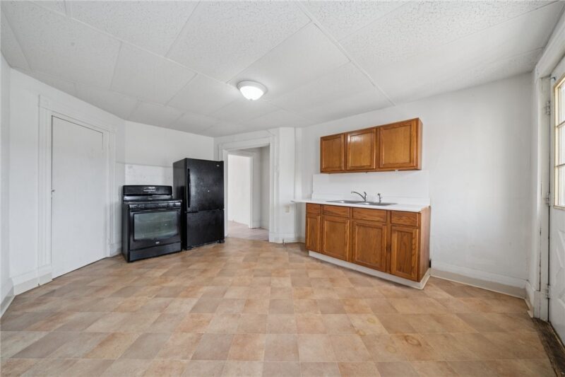 209 Depot St — photo 7