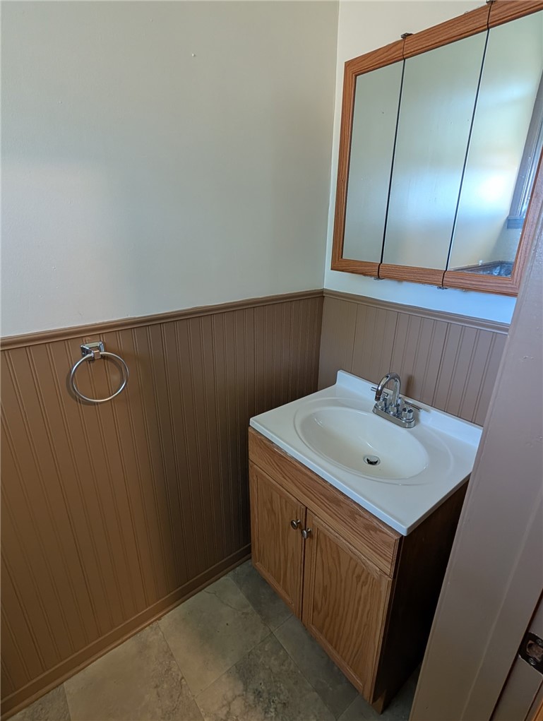 520 W Pike St — photo 7