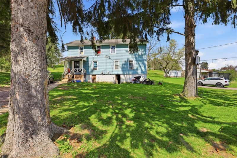 132 Waterloo Street — photo 3