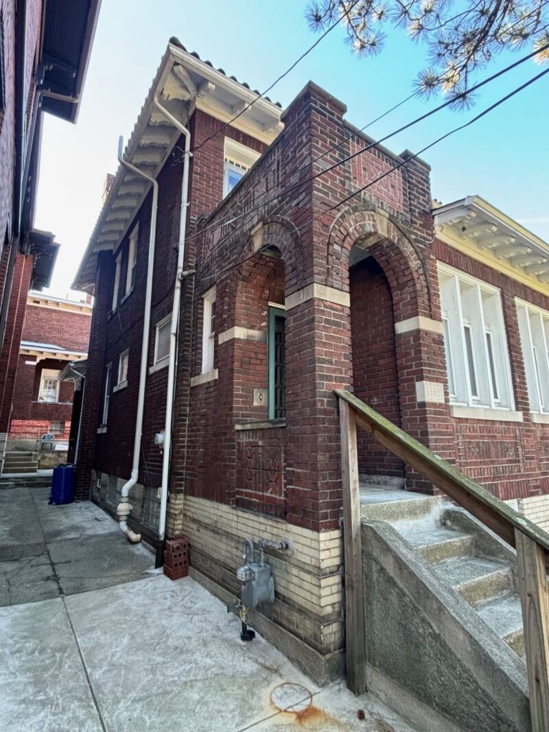 5550 Phillips AVENUE — photo 2