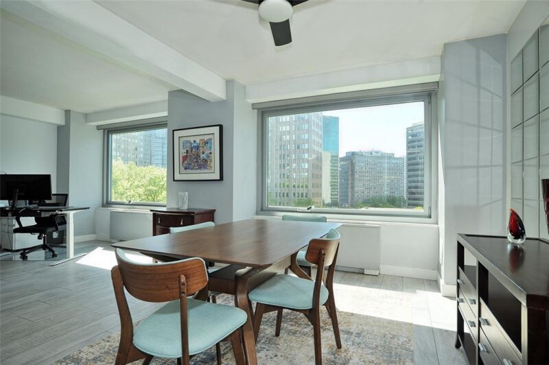 320 Fort Duquesne Blvd 7M — photo 3