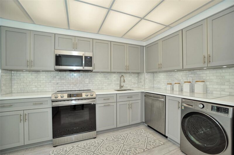 320 Fort Duquesne Blvd 7M — photo 5