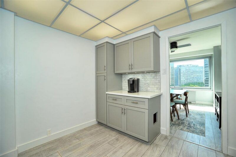320 Fort Duquesne Blvd 7M — photo 7