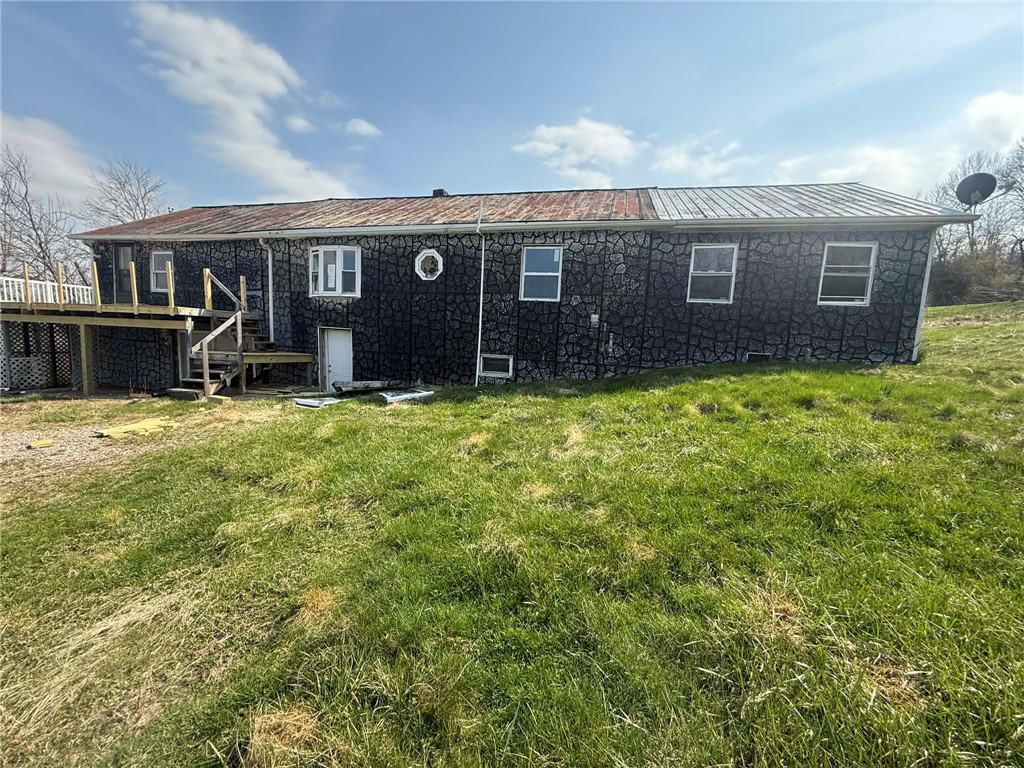 133 EMERY HEIGHTS RD — photo 1