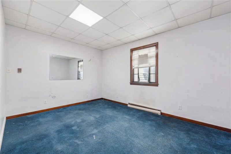 305 WASHINGTON AVE — photo 5